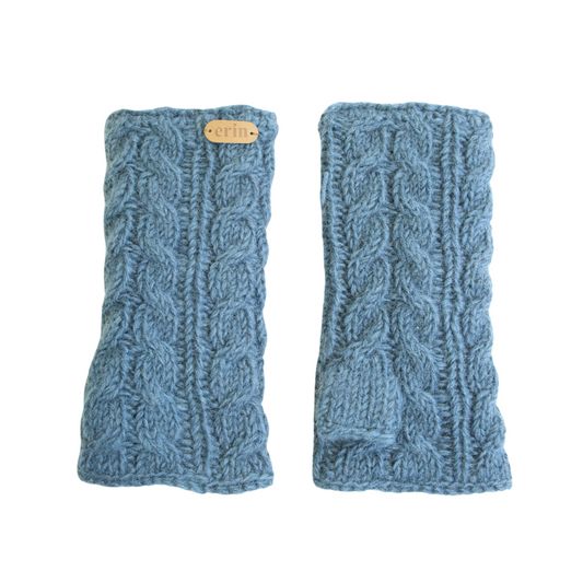 Erin Knitwear - Aran Cable handwarmers PK927 | polswarmers van wol