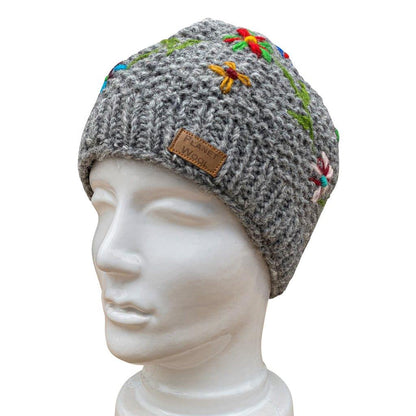 Planet Wool - Short flower hat | Wollmütze