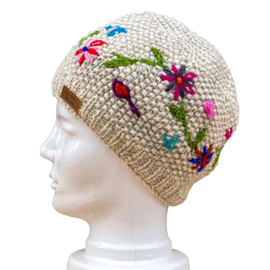 Planet Wool - Short flowerhat | wollen muts met bloemen