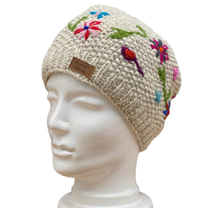 Planet Wool - Short flower hat | Wollmütze