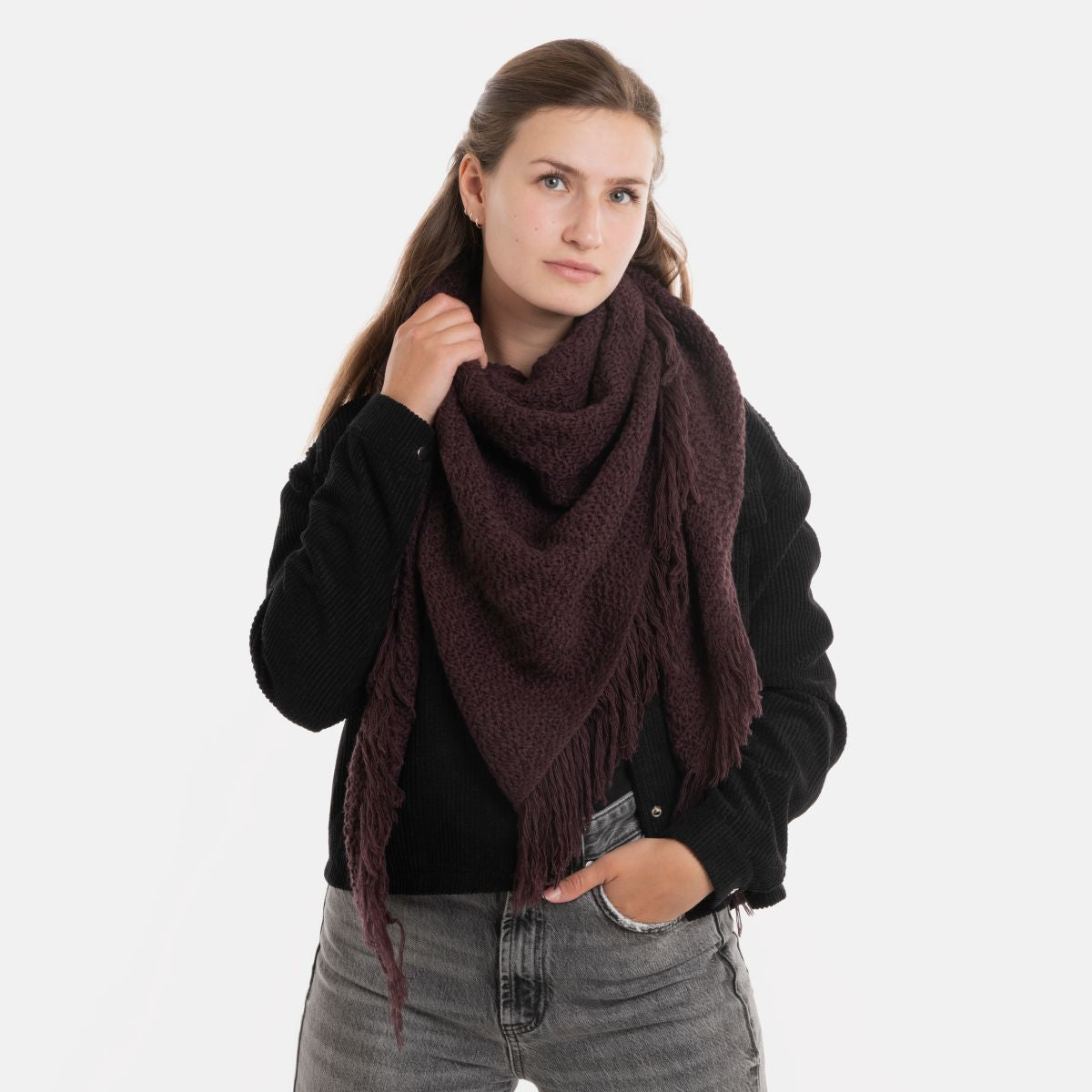 Knit Factory - Amber | triangle scarf