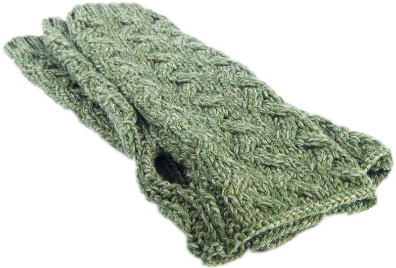 Aran Woolen Mills - B546 wristband | woolen wrist warmer